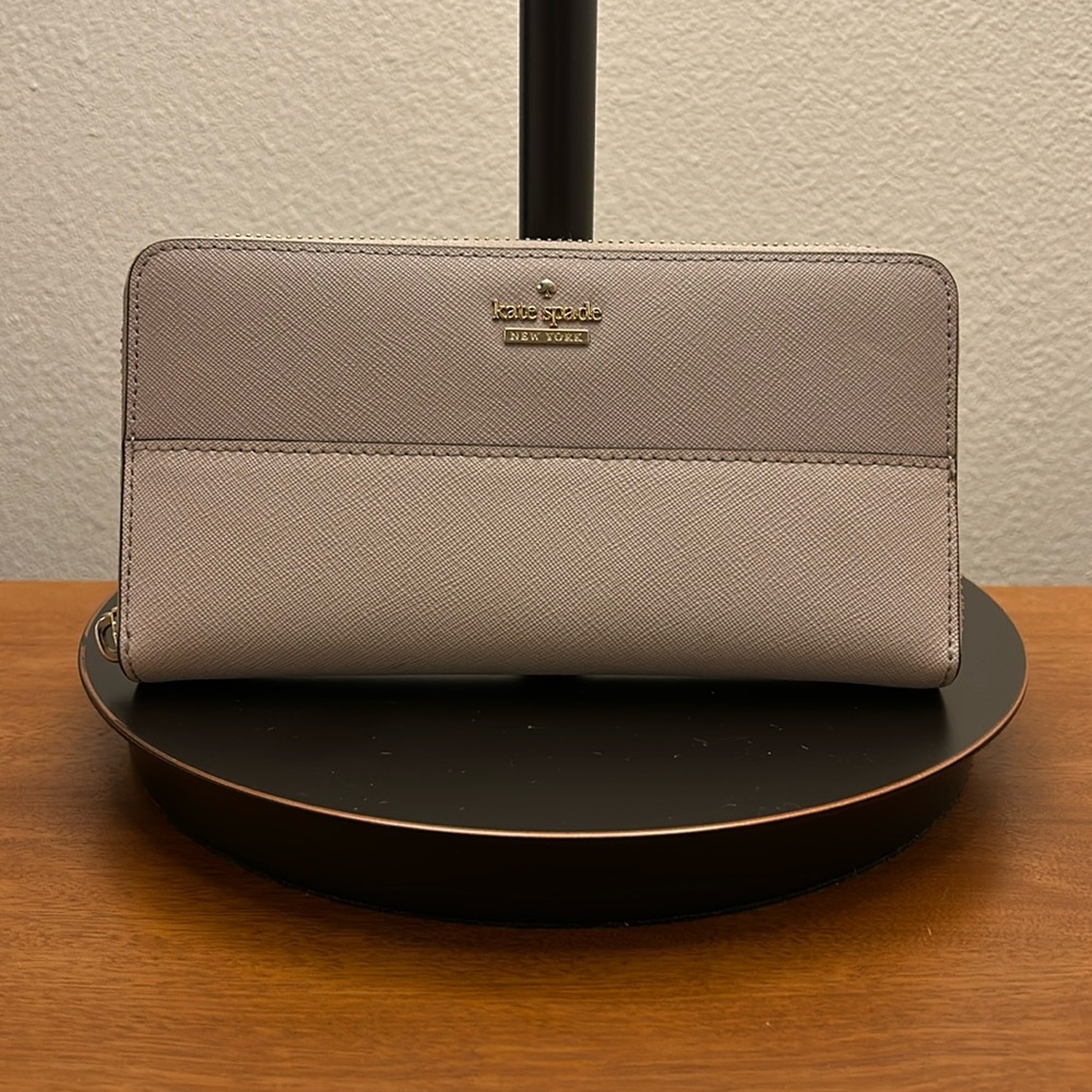 Kate Spade Zip Around Wallet